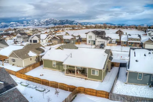 Bozeman's Modern Retreat: Experience Rustic Luxury