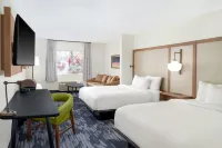 Fairfield Inn & Suites Saginaw - parking