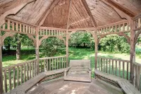 Charming 4-bedroom house with AC and WiFi in delightful Troutman