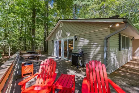 Autumn Ridge, 3/2, peaceful/ secluded...1.5 mi from Highlands and fast internet! Отели рядом с достопримечательностью «Трейлхед фор Йеллоу Маунтин Трейл»