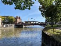 Explore ROC from South Wedge Gem with free Wi-fI & parking-