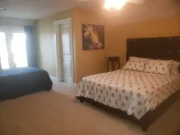 4BR Home with Private Dock on Warm Spring Fed Canal with Gulf Access Hotels in Hudson