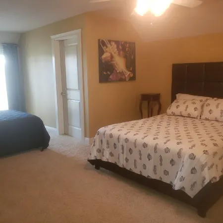4BR Home with Private Dock on Warm Spring Fed Canal with Gulf Access