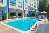 Tru by Hilton Asheville Blue Ridge Parkway - Swimmingpools