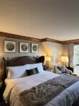 Penthouse Aspen St Regis Residence 2 bed / 2.5 bath unit available prime weeks