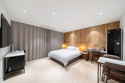 Ballantine Business Hotel