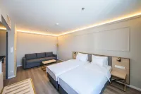 Expo Tower by Mellow Mood Hotels