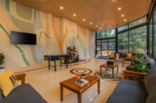 The Hosteller Lonavala, City Centre