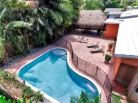Hidden Gem Vacation Villa w Private Pool & TikiHut