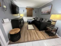 The Suite at North Shore Long Island, Prime Location, Unique and sophisticated Các khách sạn ở Nesconset