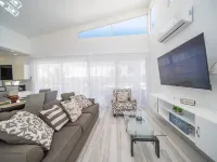 Amazing 2Br Villa Near Surfing Beaches