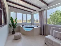 Paridian Living - balcony