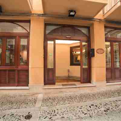 拉吉亞拉飯店 Hotel Exterior