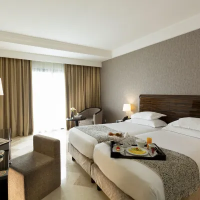 كونكورد باريس Hotels near ضفاف البحيرة I
