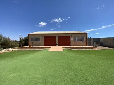 Capricorn Holiday Park Hotels in Brockman