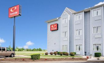 Econo Lodge Inn & Suites Evansville