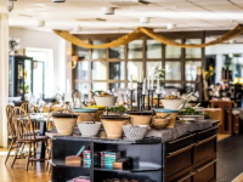 コルンダ ゴルフ & コンフェレンスホテル ニュネスハムンのホテル