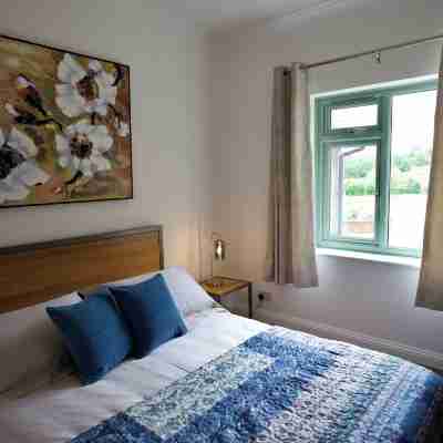 Tring Grange Cottage - Sleeps 2 - Onsite Parking Rooms