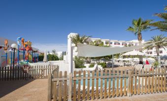 Coral Star Apartments