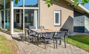 Restyled Bungalow with Dishwasher Near Cozy Domburg