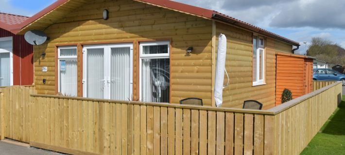 Pet Friendly Sleeps 6 Chalet Bridlington Free Elec Hotels in Bridlington