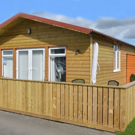 Pet Friendly Sleeps 6 Chalet Bridlington Free Elec