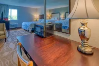 American Inn & Suites Hotel di Dundee