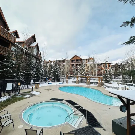 Stoneridge Resort - Mountain View - Pool & Hot Tub
