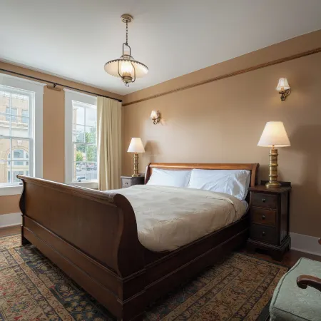 The NuWray Hotel & Carriage House