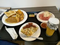 Sultanate Suites GRA Kano - breakfast