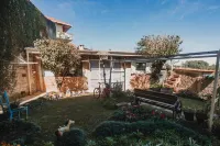 Portal Flores Suítes Hotels in Vila Loli