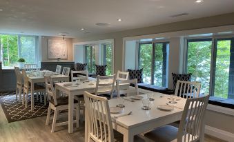 Somerset Lakeside Resort