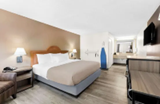 Quality Inn Cleveland Airport Hotels in Cuyahoga County