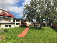 Bear Paw Inn โรงแรมใน