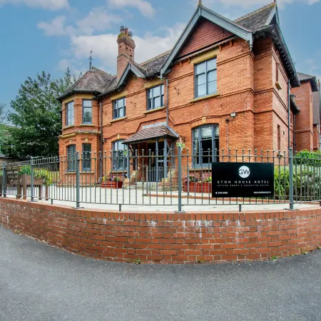 Eton House - Self Check-in, Ensuite Rooms & Self-Catering Studios
