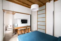 Domenichino Luxury Home