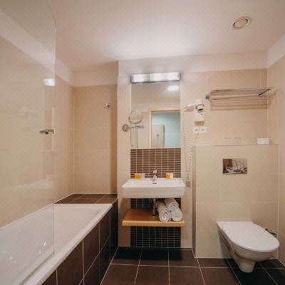 Triple Room Iris Hotel Eden Promo Code