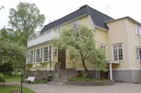Solvikens Pensionat Hotels near Linneträdgården i Växjö
