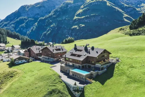 AlpenParks Hotel & Apartment Arlberg Warth Mit Pool