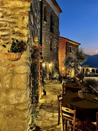 Hotel Villa Torre Antica Отели в г. Атена-Лукана