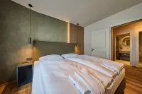 MiLa Apartments - Balcony