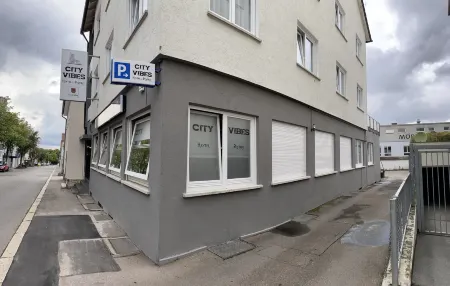 City Vibes Hotel Отели в г. Зиндельфинген