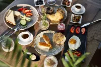 アランチニ レジデンス - 朝食