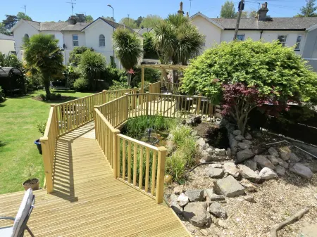 Bentley Lodge Отели в г. Дейнтон