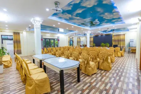 Hoa Vien Hotel - Suoi Khoang Kim Boi Отели в г. Cao Ram