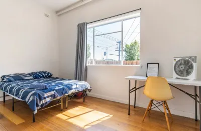 Richmond Private Rooms - 151 Hoddle Homestay