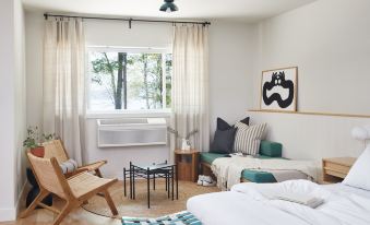 Somewhere Inn Calabogie