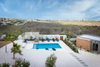 Tiara Apartment - Panoramic View with Beautiful Pool