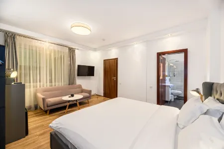 Cedrus Boutique Отели рядом с достопримечательностью «DASH»