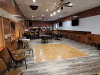 Delta Queen Lodge Bar Restaurant Hotels in Isleton